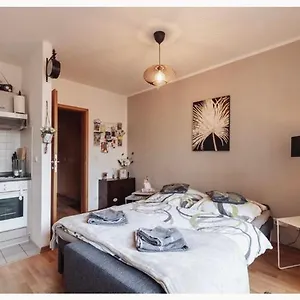 Kleine „louise“ In Der Neustadt Mit Tiefgarage Apartament